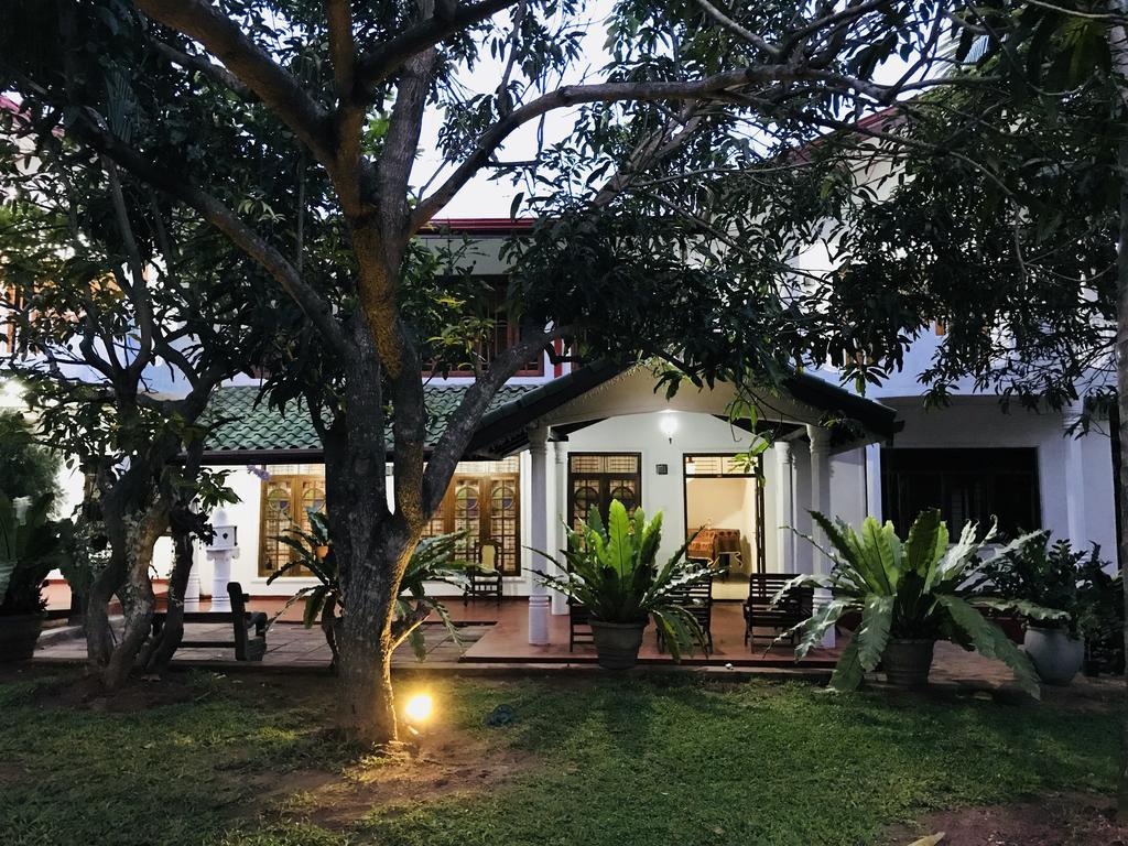 אנוראדפורה Pearl House Resort מראה חיצוני תמונה